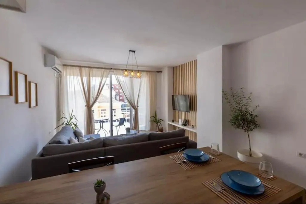 Tirana City Comfort 0*,  알바니아